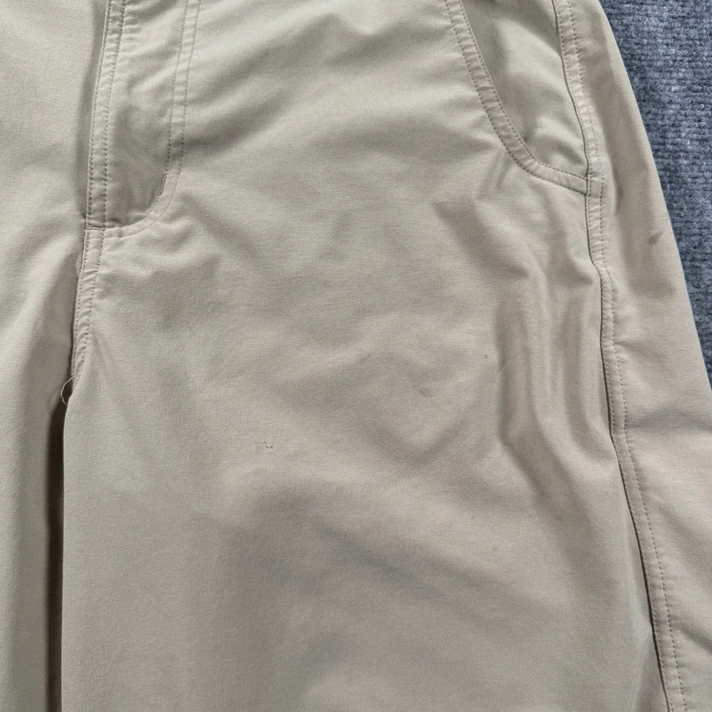 Free Fly Shorts Mens 32 Khaki Tan Hybrid Stretch Performance Outdoor Casual